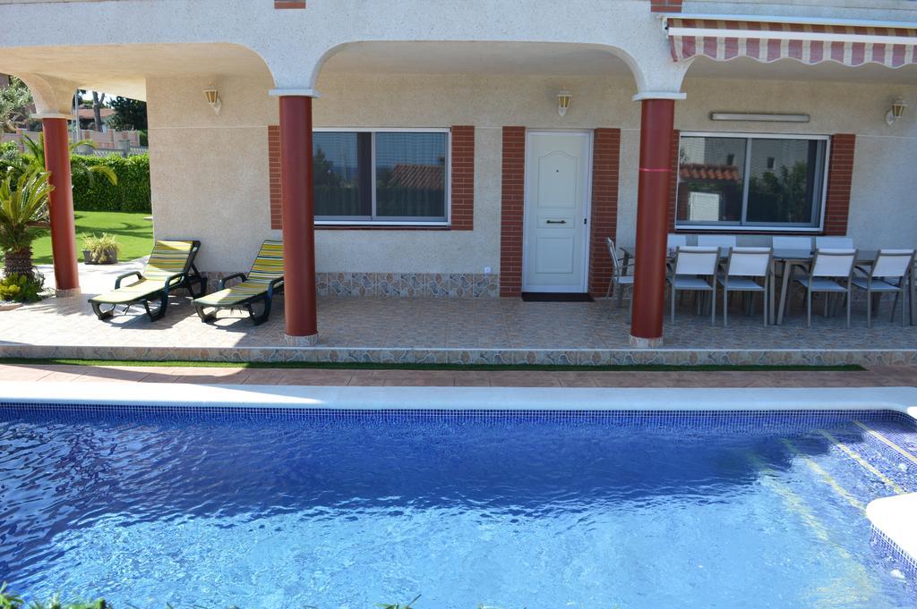 Vista Cunit Villa Cubelles Exterior foto