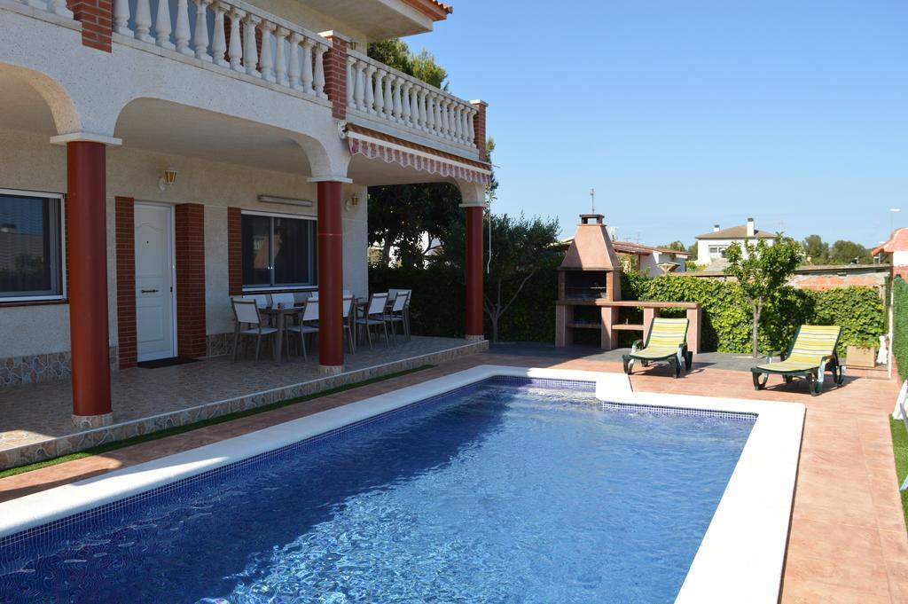 Vista Cunit Villa Cubelles Exterior foto